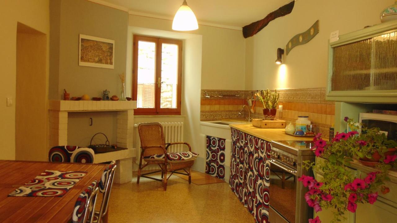 Le Cisterne B&B 아멜리아 외부 사진